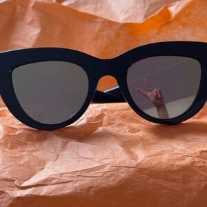 Black Cat-Eye fashion mirrored lenses Sunglasses NWOT